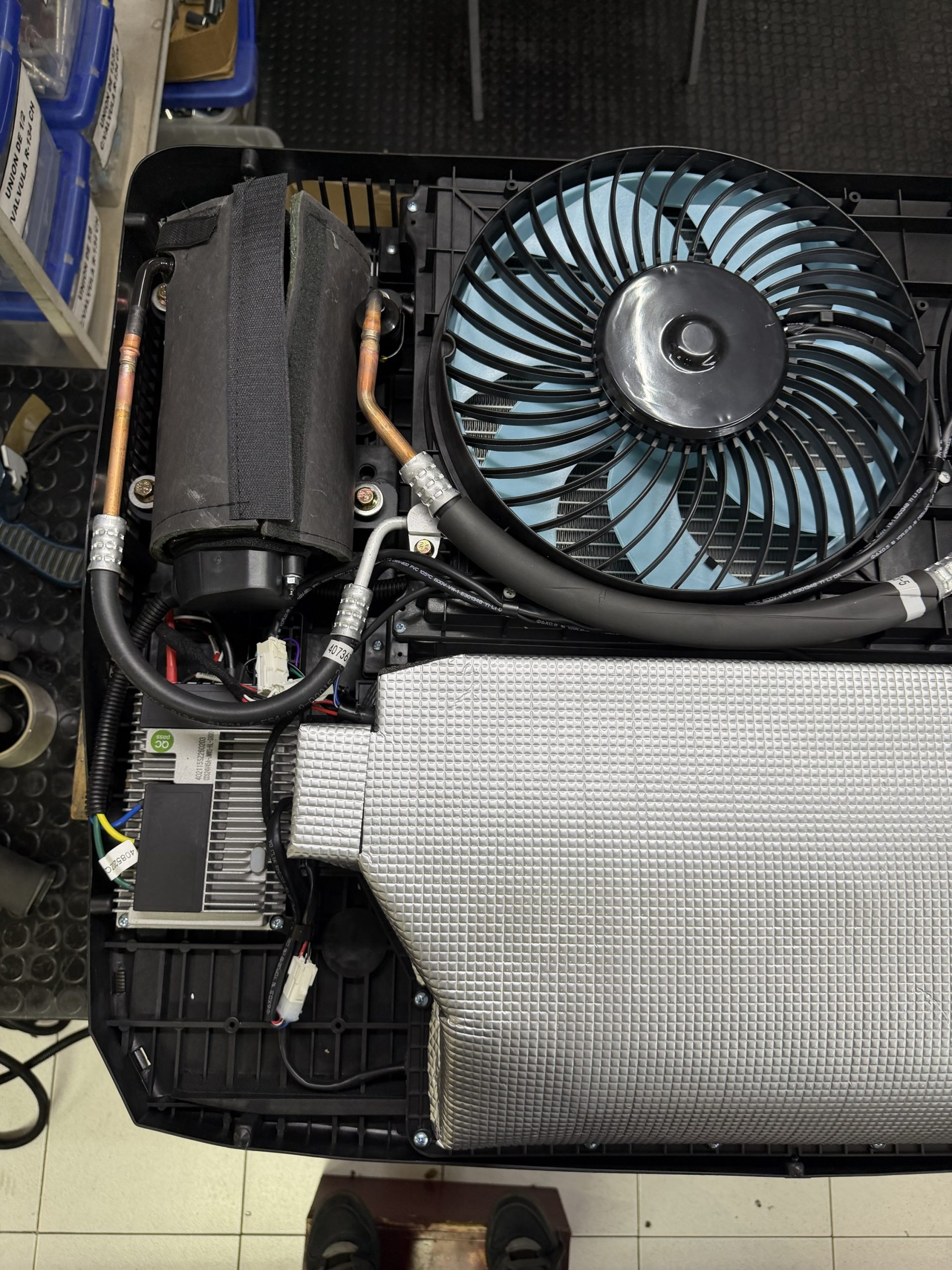 Aire Acondicionado RT-60 24V | Doble Electroventilador Brushless - Imagen 4